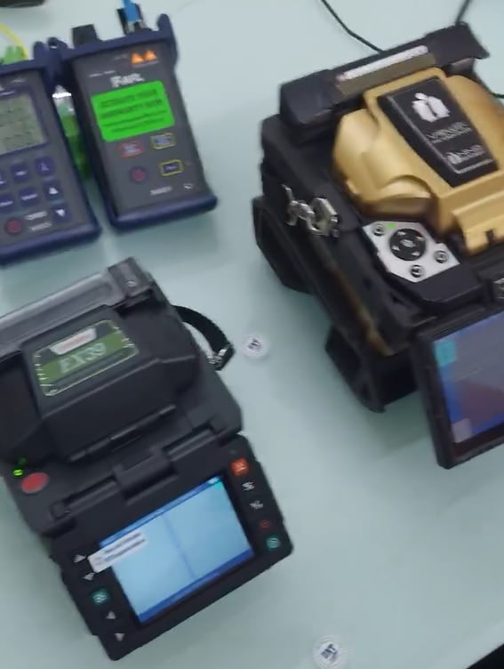 So Sánh Suy Hao Máy Hàn Sợi Quang Ex39 Và View 6C