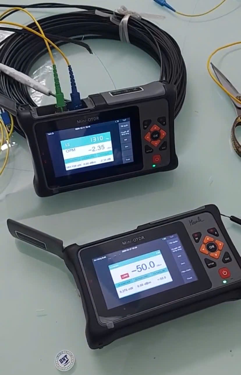 Vệ Sinh Đầu Đo Máy Đo Quang Mini Otdr Tot560-A24D Vệ Sinh Đầu Đo Máy Đo Quang Mini Otdr Tot560-A24D