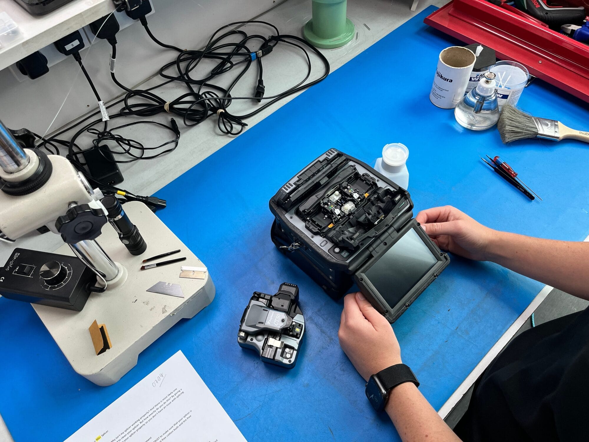 Cách Bảo Dưỡng Bảo Trì Máy Hàn Sợi Quang Đúng