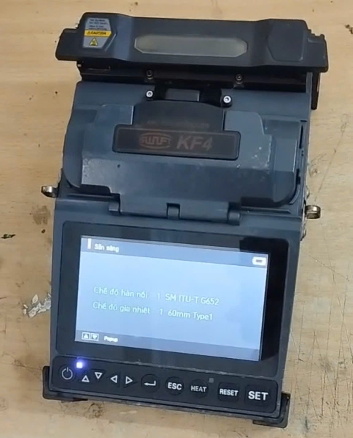 Máy Hàn Cáp Quang Kf4